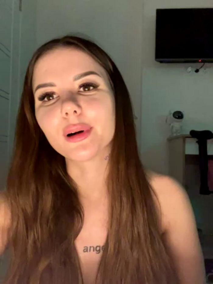 Alina_Vibe_Me