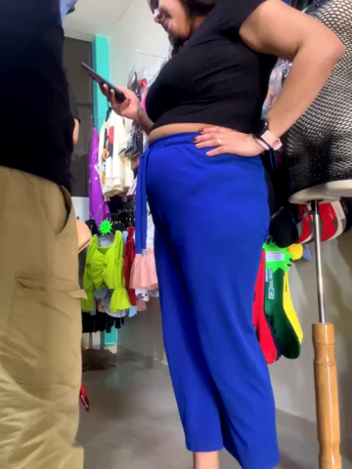 BUSTY-STORE-LAROSALIA1XXX