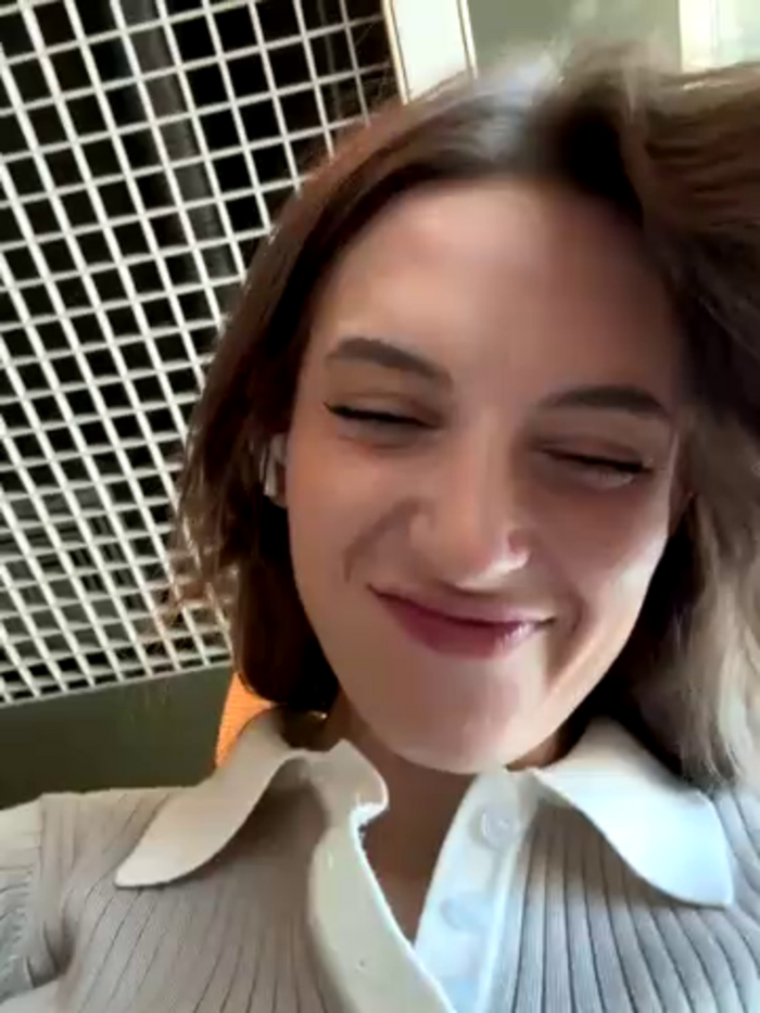 -AngelAri-