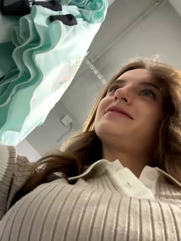 -AngelAri-
