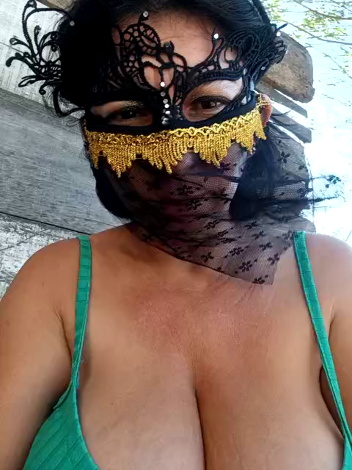 Mature-Mom