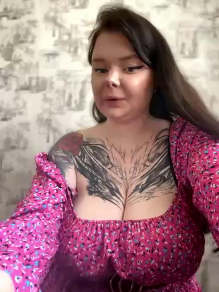 MommyDimitrescu_