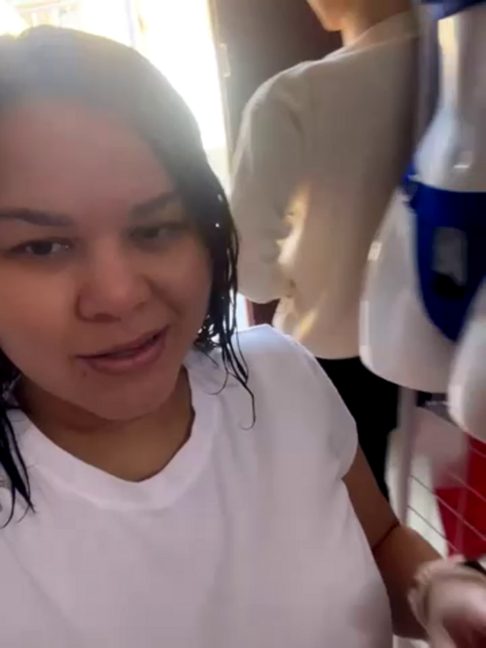 BUSTY-STORE-LAROSALIA1XXX