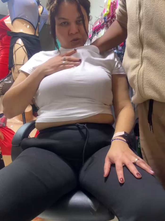 BUSTY-STORE-LAROSALIA1XXX