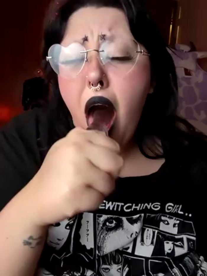 Cutegothcrybabyx