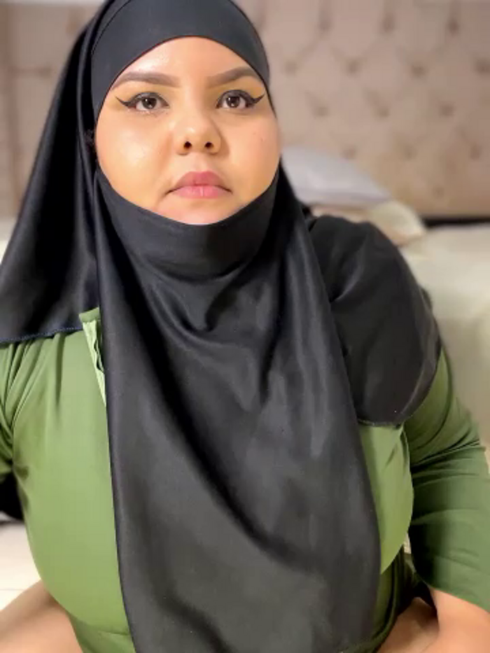 _Shara_Handal_