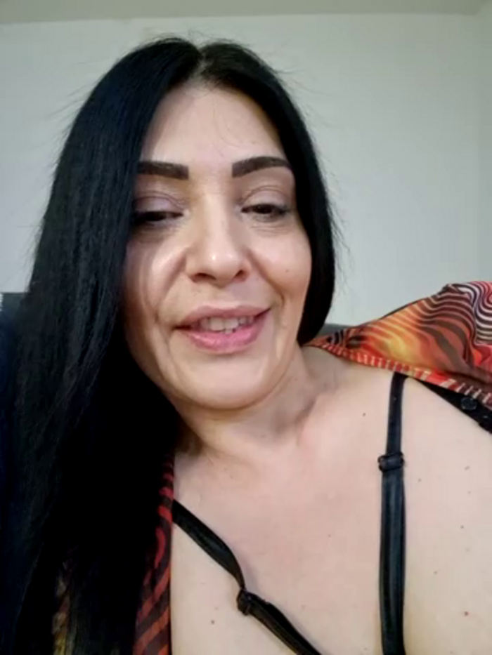 AryaSummersReal