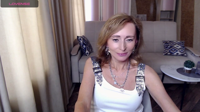 HornyMilf_777