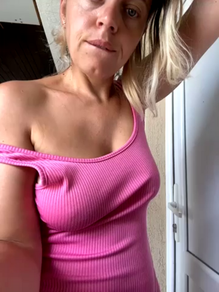 ladywithbigass