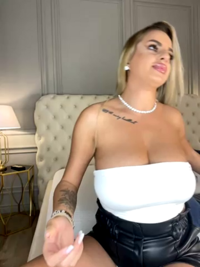 CassieJollie