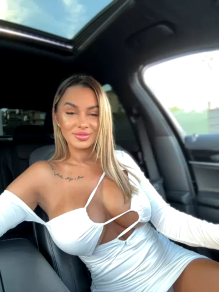 KirstieVegas