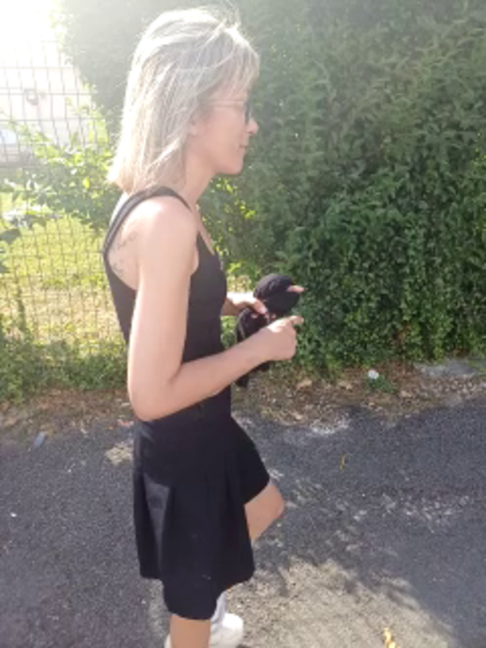 Timide_girl2
