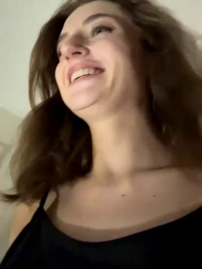 -AngelAri-