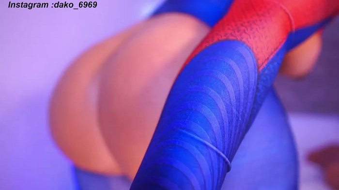 Dakota_Lee