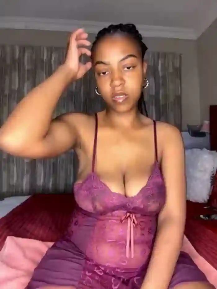 2024/07/20/stripchat-tamia_98-01-38-34