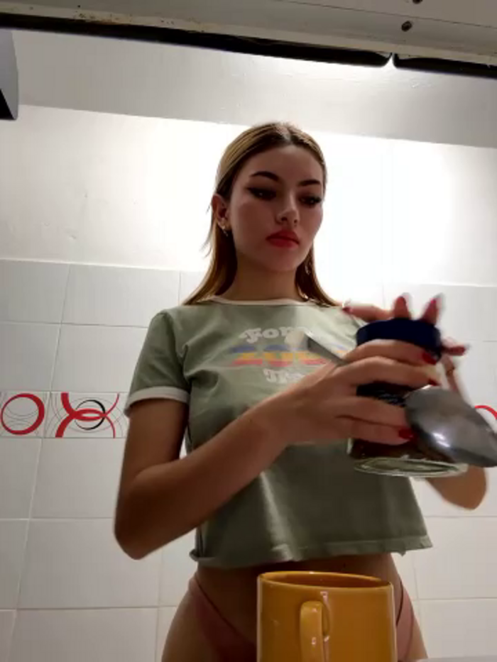 Your_Honeey