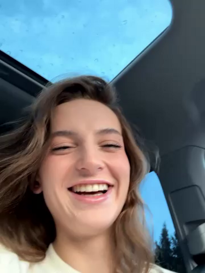 -AngelAri-