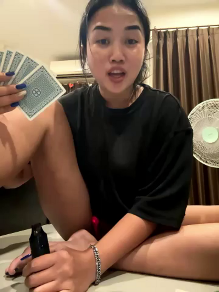 Bella_nasty69