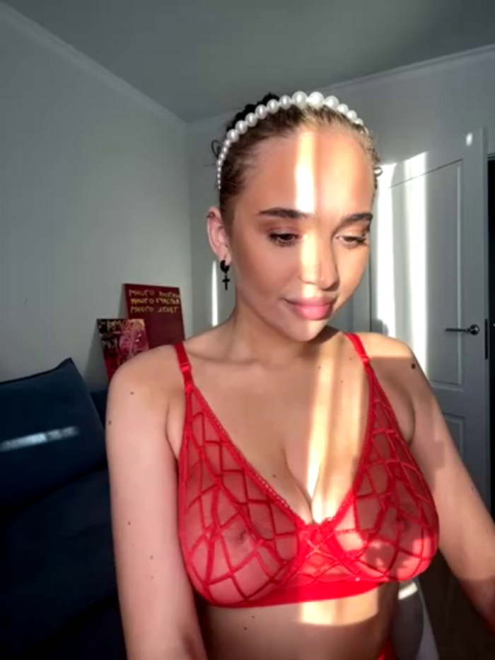 Cardi_MiaMore