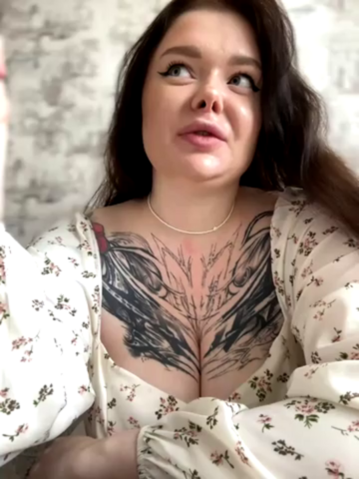 MommyDimitrescu_