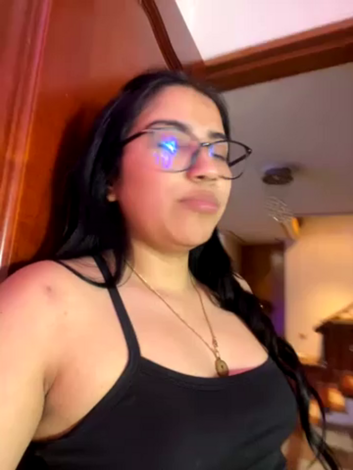 SaritaHot_69