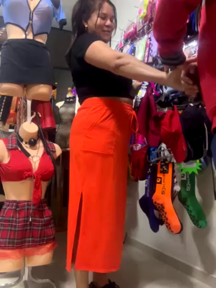 BUSTY-STORE-LAROSALIA1XXX