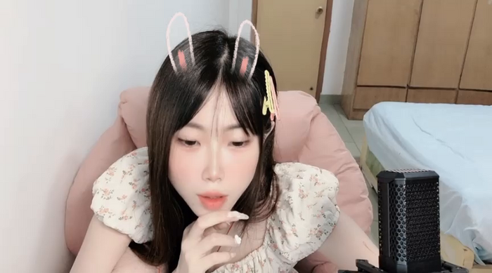 v-vivian