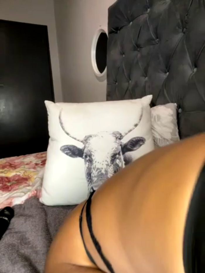 KinkyAngie2