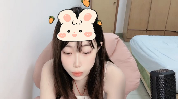 v-vivian