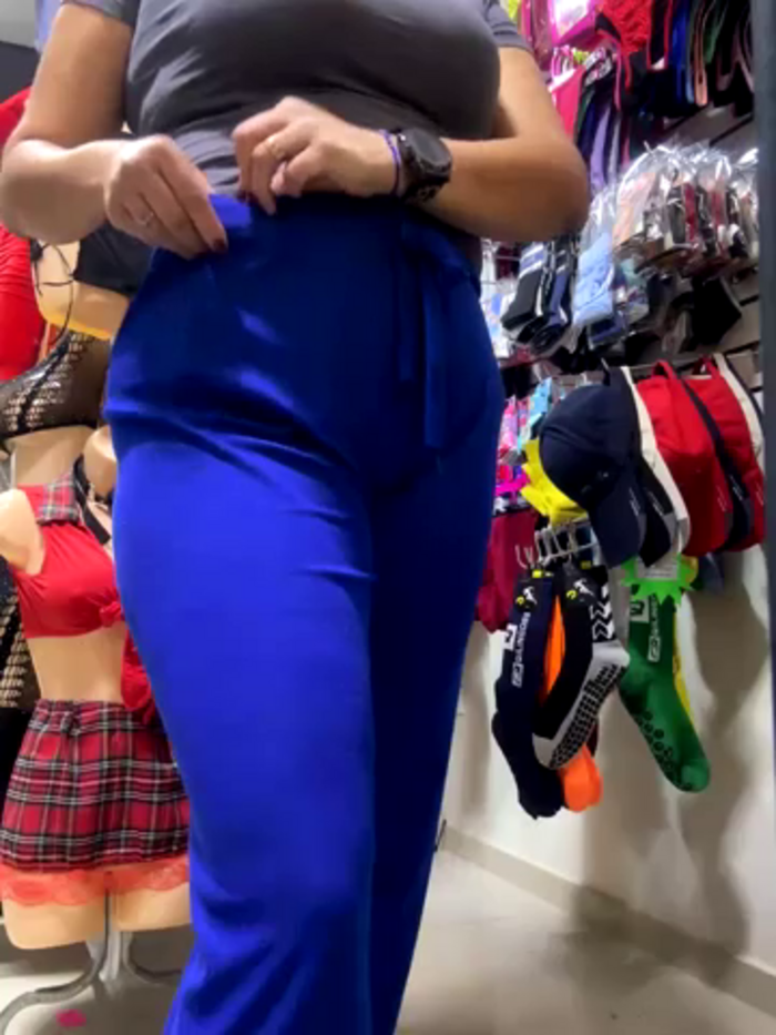 BUSTY-STORE-LAROSALIA1XXX