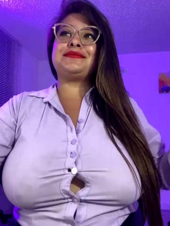 MiiaaJoness