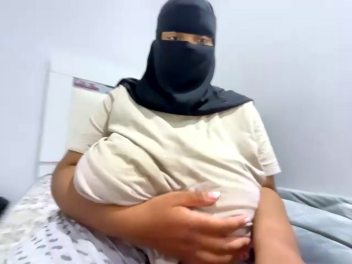 Submissive_Arab