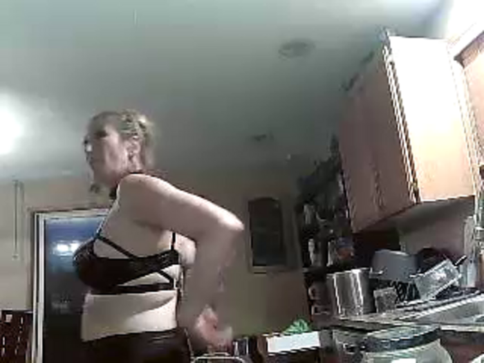 lilyhornyhousewife