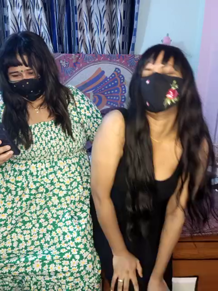 Indian_hotmilfs