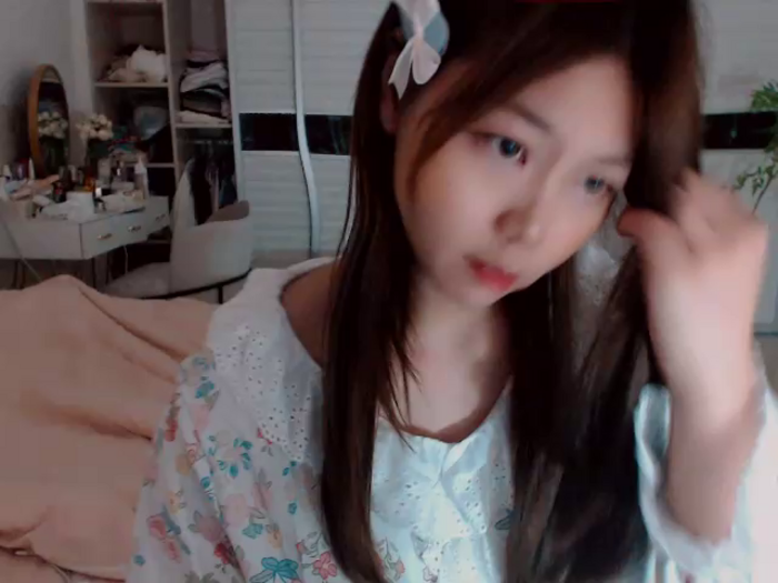 -Lucky_Girl