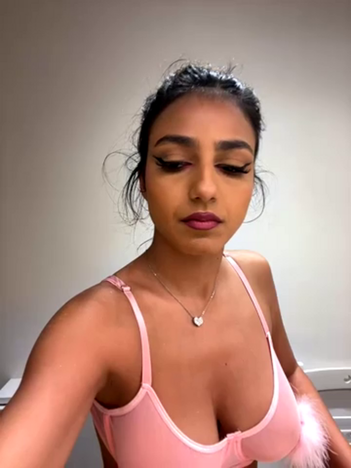 VanessaEllis