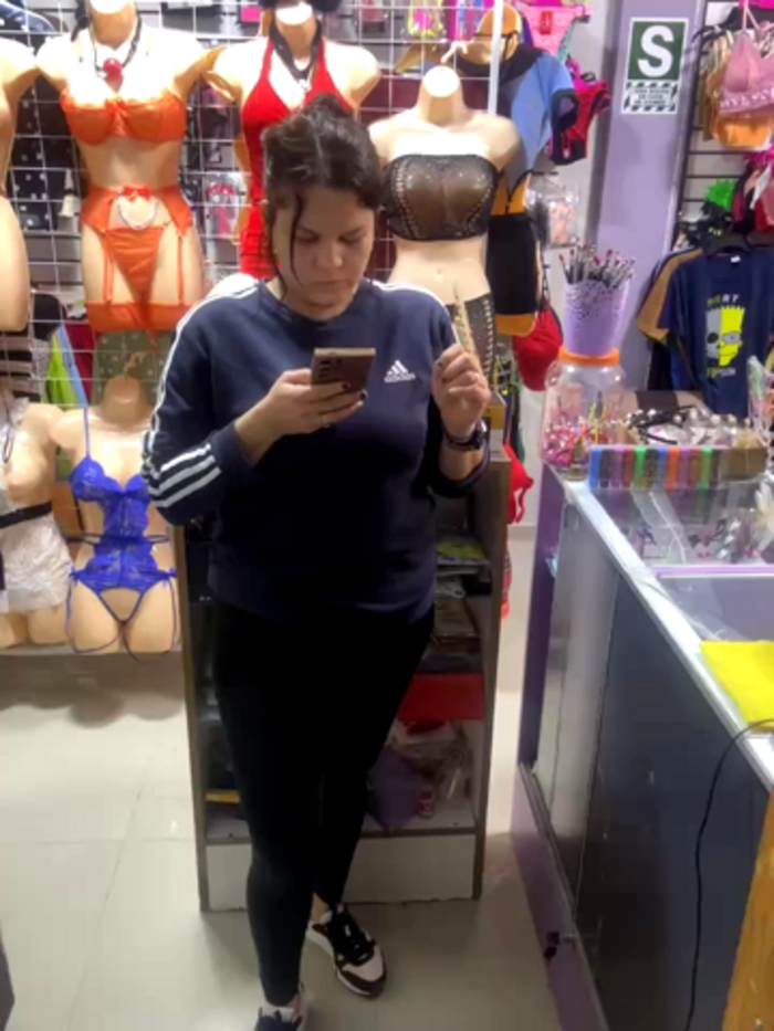 BUSTY-STORE-LAROSALIA1XXX