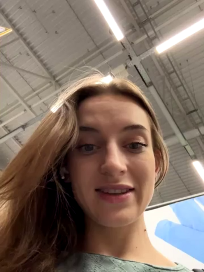 -AngelAri-