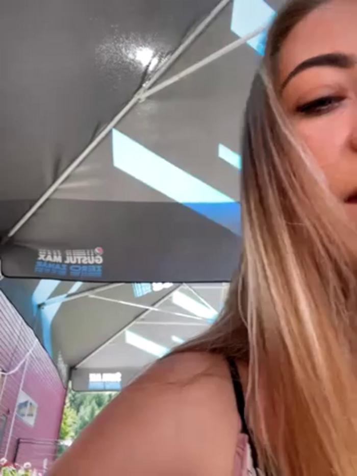 Risky_girl23