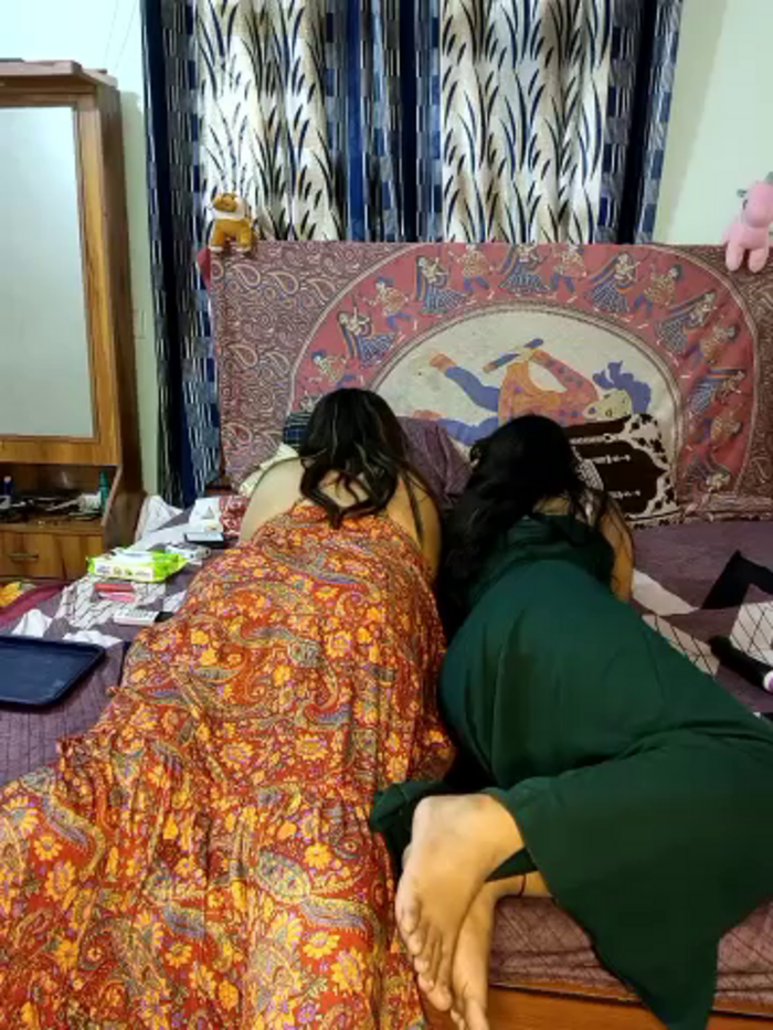 Indian_hotmilfs