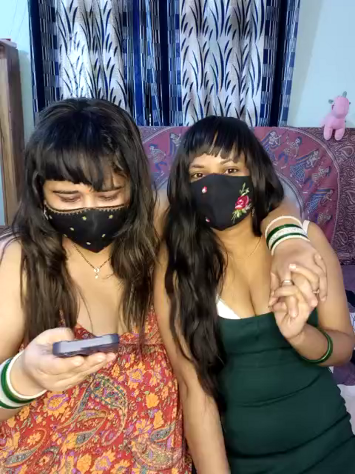 Indian_hotmilfs