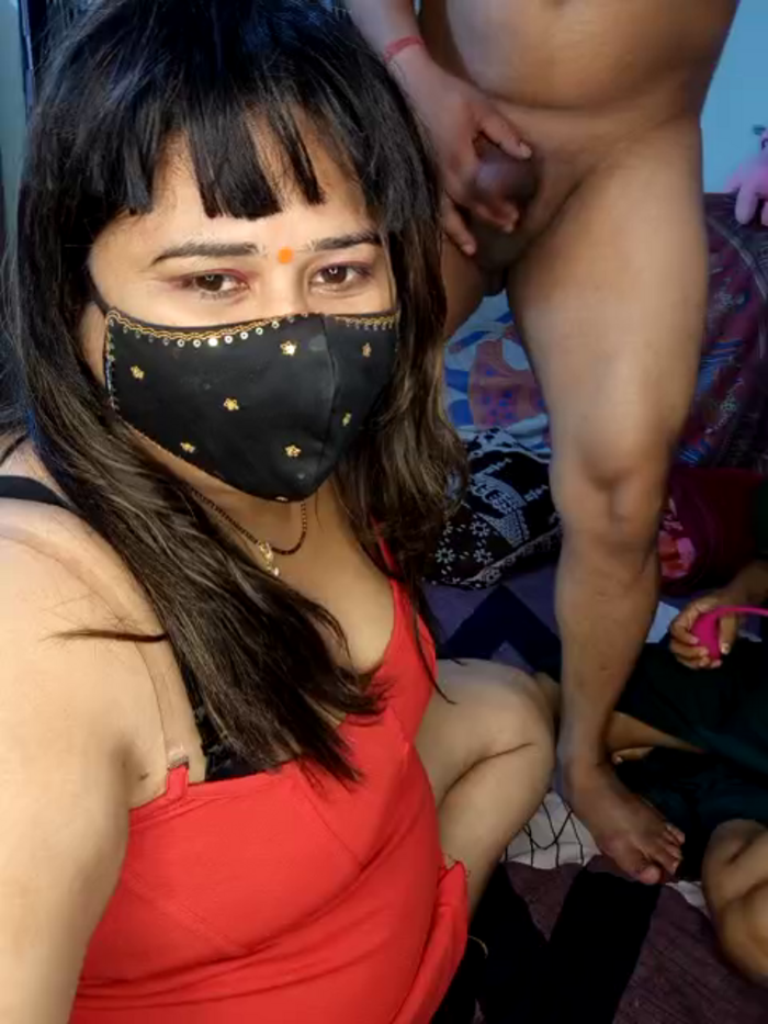 Indian_hotmilfs