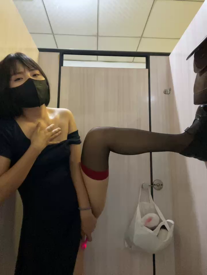 Asia-Lynn
