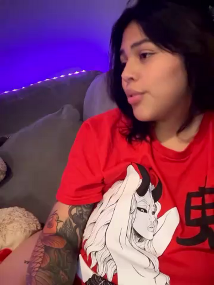 miacanela_xo