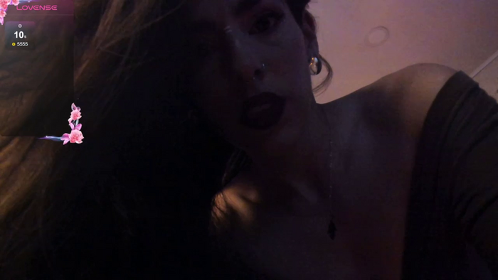 Zara_Louis
