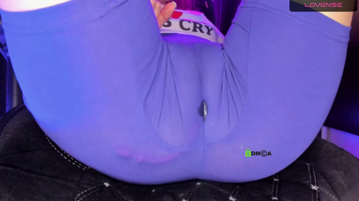 Cameltoy_squirt_inPants