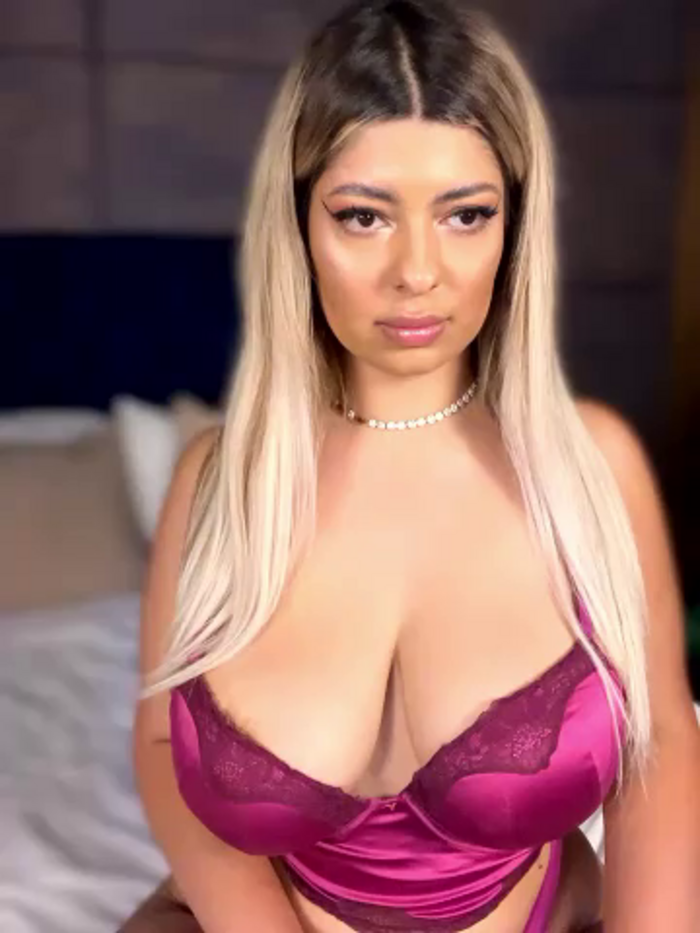 YaraMoon_