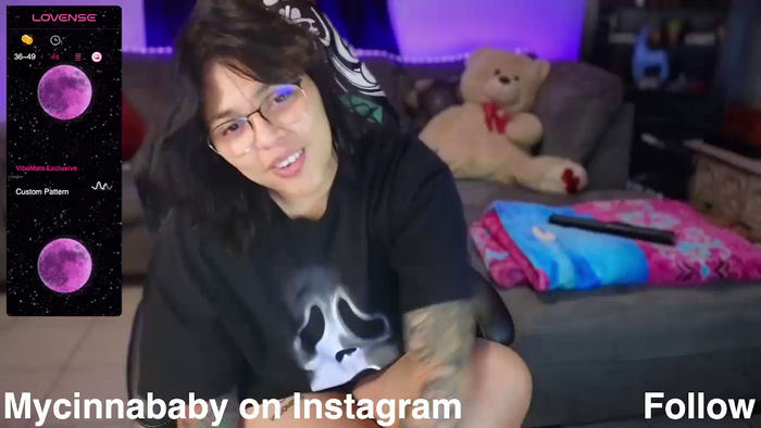 miacanela_xo