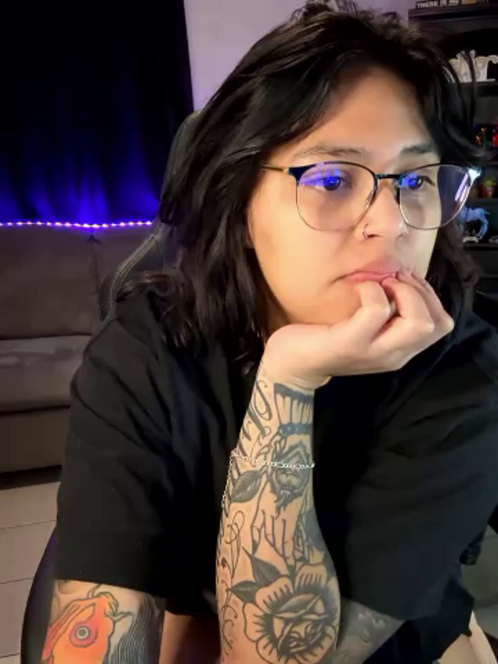 miacanela_xo