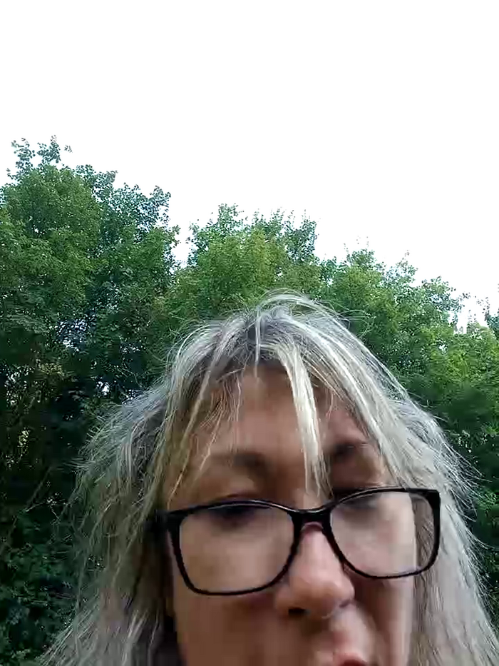 Timide_girl2
